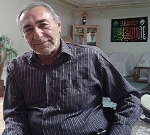 پرونده‌ها رو می‌سوزاندیم تا به دست ساواک نیفتد/ در بانک شخصی شاهنشاه کار می‌کردم/ بسته تبلیغاتی شاه را به رودخانه انداختم