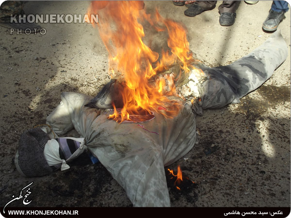 تصاویر/ حضـور حمـاسی تسـنن و تشـیع خنــج در راهپیمایـی 22 بهمن تصاویر/ حضـور حمـاسی تسـنن و تشـیع خنــج در راهپیمایـی 22 بهمن