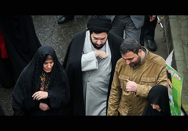 عکس: فرزندان «آقا» در راهپیمایی دیروز