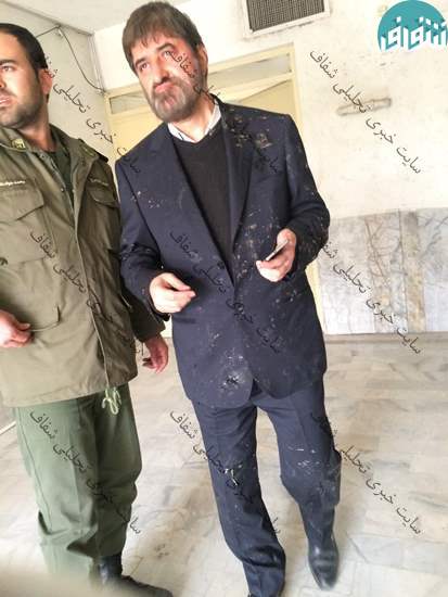 «کف گرگی» زدن مطهری بعضی وقت ها لازم است؛ اما گوجه خوردن از اراذل خیلی بد!/ آقای مطهری! مبتکر این شیوه زشت خود شمایید «کف گرگی» زدن مطهری بعضی وقت ها لازم است؛ اما گوجه خوردن از اراذل خیلی بد!/ آقای مطهری! مبتکر این شیوه زشت خود شمایید