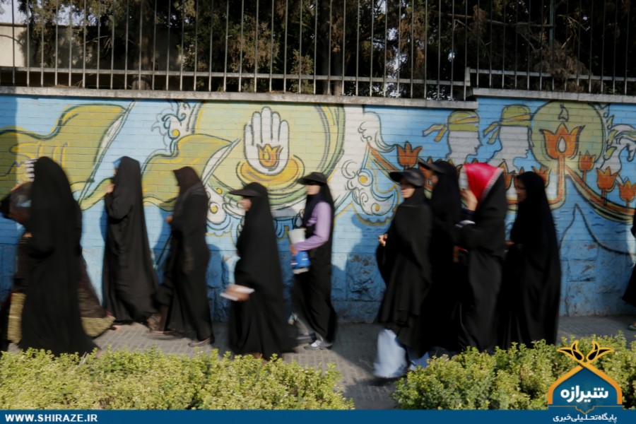 تجمع بزرگ حامیان عفاف و حجاب در شیراز