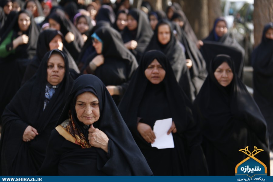 تجمع بزرگ حامیان عفاف و حجاب در شیراز