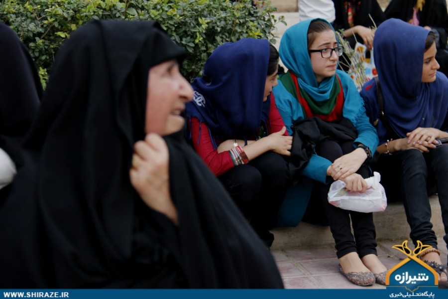 تجمع بزرگ حامیان عفاف و حجاب در شیراز