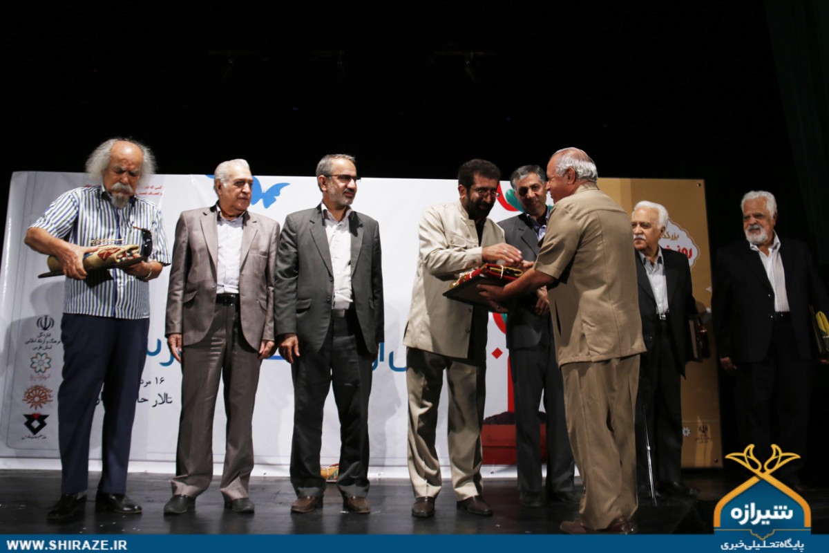 تجلیل از خبرنگاران شیراز