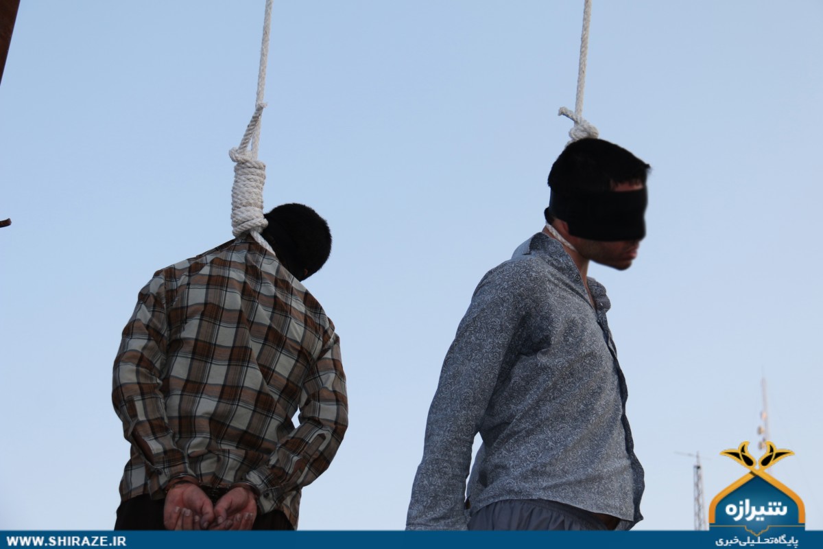 اجرای حکم اعدام چهار متجاوز به عنف در شیراز اجرای حکم اعدام چهار متجاوز به عنف در شیراز