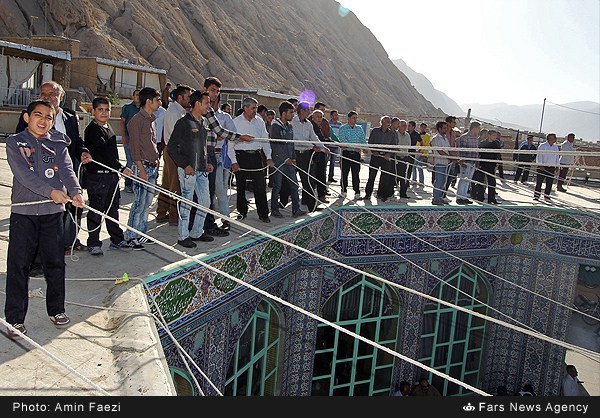 برپایی خیمه های حسینی در زرقان