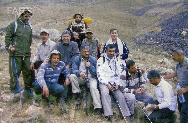 این رنگی نباشی نان نمیدهم این رنگی نباشی نان نمیدهم