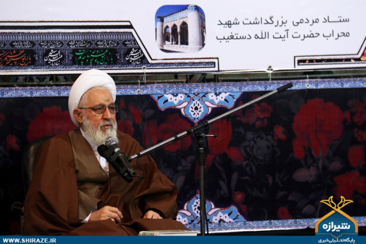 مراسم سی و سومین سالگرد شهادت آیت الله دستغیب در شیراز مراسم سی و سومین سالگرد شهادت آیت الله دستغیب در شیراز
