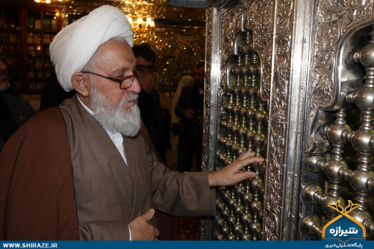مراسم سی و سومین سالگرد شهادت آیت الله دستغیب در شیراز مراسم سی و سومین سالگرد شهادت آیت الله دستغیب در شیراز