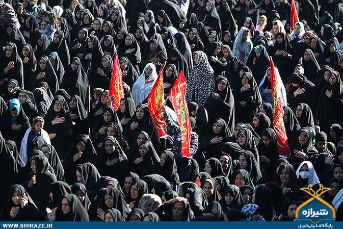 فریاد «لبیک یا حسین» 70 هزار «جامانده کربلا» در حرم شاهچراغ(ع)+ تصاویر فریاد «لبیک یا حسین» 70 هزار «جامانده کربلا» در حرم شاهچراغ(ع)+ تصاویر