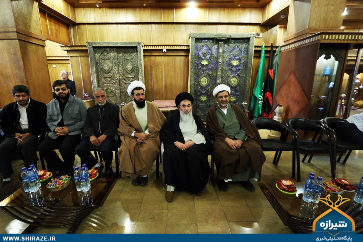افتتاح نمایشگاه«نسخ خطی»در سومین حرم اهل بیت افتتاح نمایشگاه«نسخ خطی»در سومین حرم اهل بیت