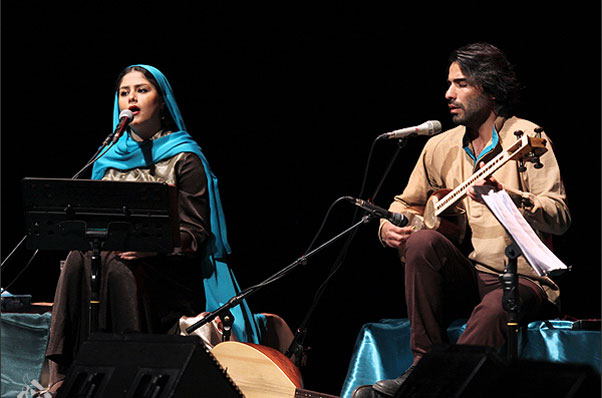 کنسرت خواننده زن در اپرای سعدی شیراز! کنسرت خواننده زن در اپرای سعدی شیراز!