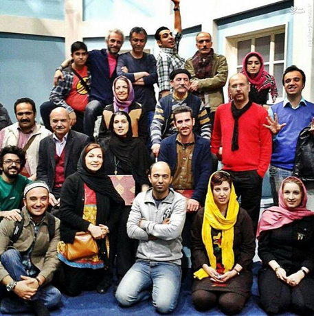 عروسک‌های کلاه قرمزی را چه کسانی می‌گردانند؟ + عکس