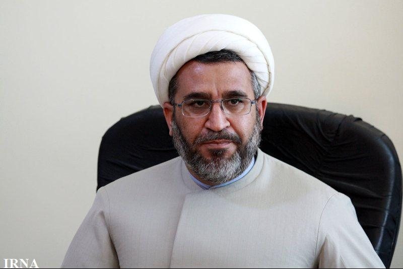 رهبر انقلاب شخصیت امام را از انحراف نجات دادند/ برخی می خواهند امام را منطبق بر رفتار خود تعریف کنند/ باید خودمان را با اصول امام وفق دهیم نه برعکس