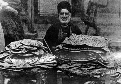 تصاویر دیدنی از نان سنگکی در قدیم
