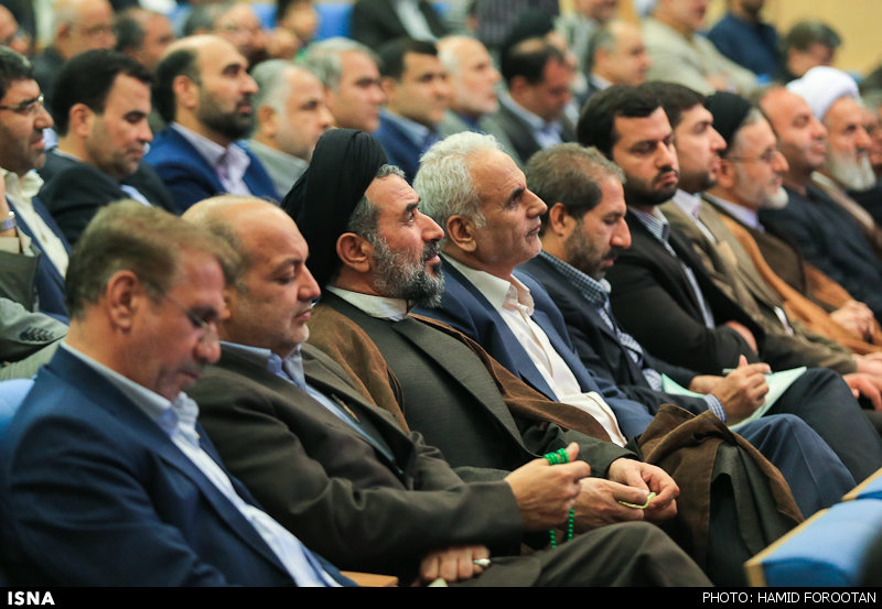 تصاویر: نشست مشترک اعضای هیات دولت و نمایندگان مجلس تصاویر: نشست مشترک اعضای هیات دولت و نمایندگان مجلس