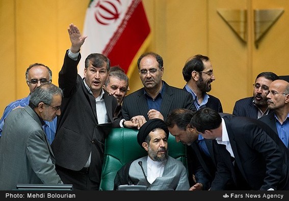 عکس: نمایندگان فارس اینگونه استعفا دادند