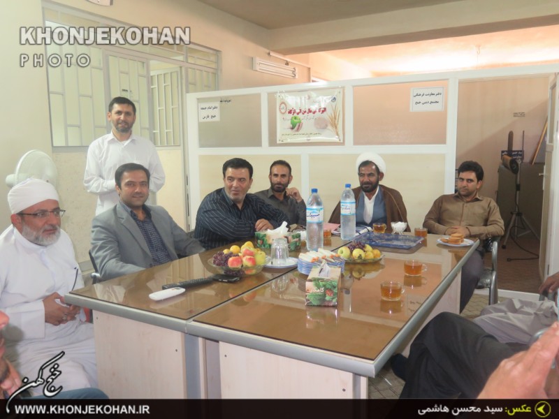 دیدار صمیمی اصحاب رسانه خنج با امام جمعه اهل سنت + تصاویر