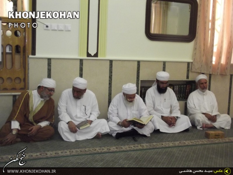 گزارش تصویری: بزرگداشت جانباختگان فاجعه منا با حضور علمای تسنن و تشیع در خنج گزارش تصویری: بزرگداشت جانباختگان فاجعه منا با حضور علمای تسنن و تشیع در خنج
