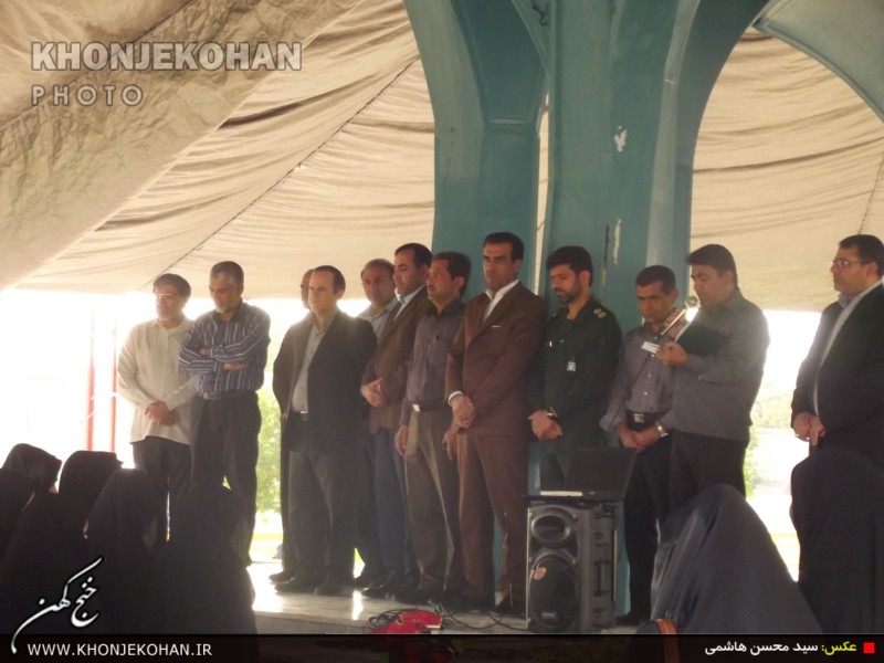 تصاویر: اعزام 120 دانش آموز دختر خنجی به اردوی راهیان نور جنوب