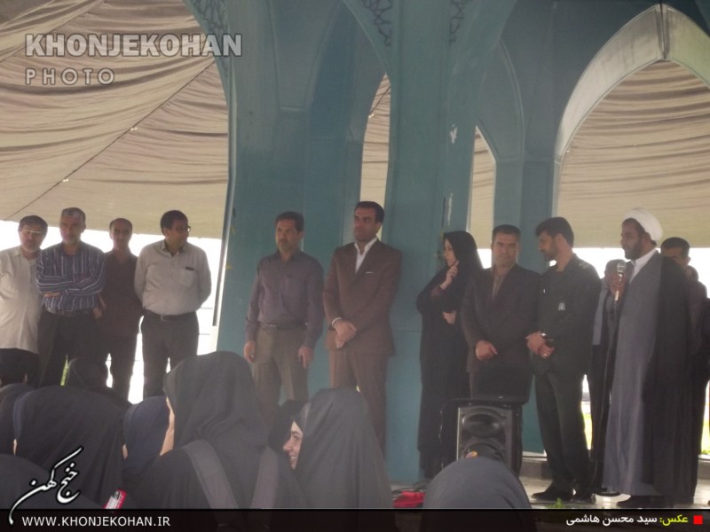 تصاویر: اعزام 120 دانش آموز دختر خنجی به اردوی راهیان نور جنوب