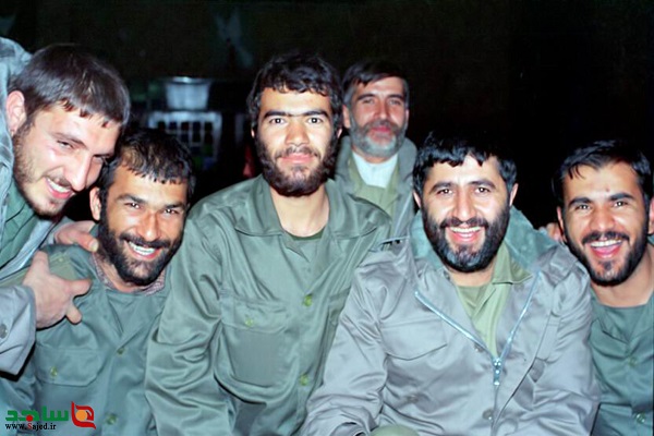 جوشکاری که فرمانده سپاه شد/ شهید اثری نژاد افتخار مرودشت است جوشکاری که فرمانده سپاه شد/ شهید اثری نژاد افتخار مرودشت است