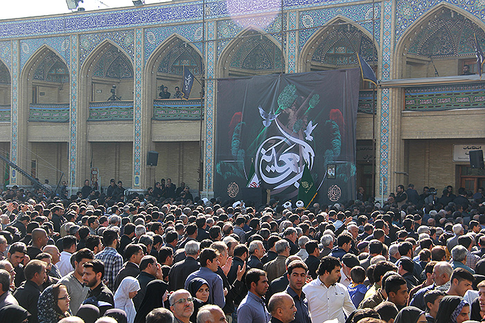 شور اربعین در شیراز/ سوگواری جاماندگان کربلا در سومین حرم اهل بیت(ع) شور اربعین در شیراز/ سوگواری جاماندگان کربلا در سومین حرم اهل بیت(ع)