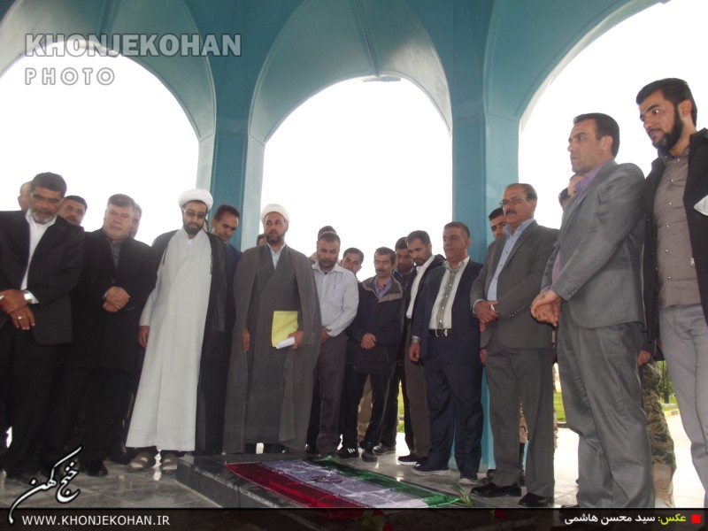 کاروانی از اهل سنت عازم مشهد مقدس شدند کاروانی از اهل سنت عازم مشهد مقدس شدند