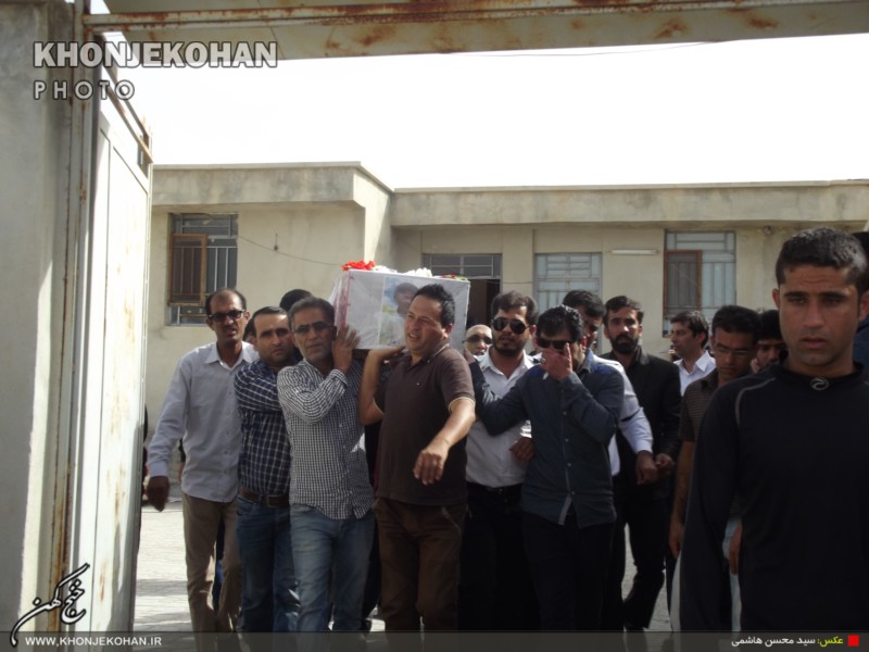 گزارش تصويري: تشييع باشكوه پيكر امدادگر خوش اخلاق/ گزارش تصويري: تشييع باشكوه پيكر امدادگر خوش اخلاق/