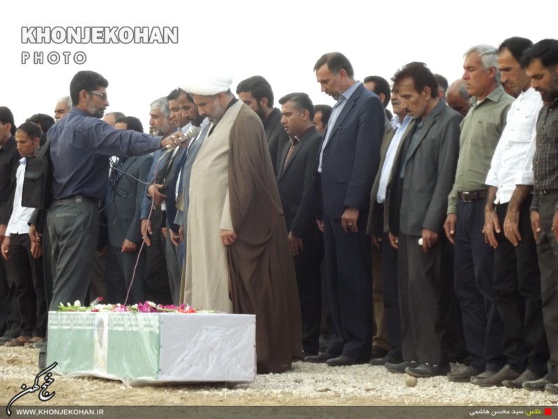 گزارش تصويري: تشييع باشكوه پيكر امدادگر خوش اخلاق/ گزارش تصويري: تشييع باشكوه پيكر امدادگر خوش اخلاق/