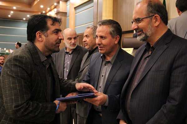 تقدیر از مسئولان اجرایی جشنواره «ترنم بیداری»+ تصاویر تقدیر از مسئولان اجرایی جشنواره «ترنم بیداری»+ تصاویر