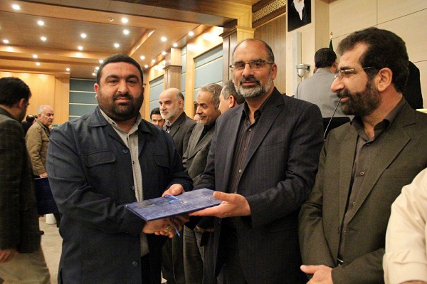 تقدیر از مسئولان اجرایی جشنواره «ترنم بیداری»+ تصاویر تقدیر از مسئولان اجرایی جشنواره «ترنم بیداری»+ تصاویر