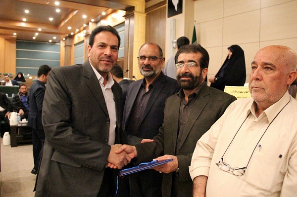 تقدیر از مسئولان اجرایی جشنواره «ترنم بیداری»+ تصاویر تقدیر از مسئولان اجرایی جشنواره «ترنم بیداری»+ تصاویر