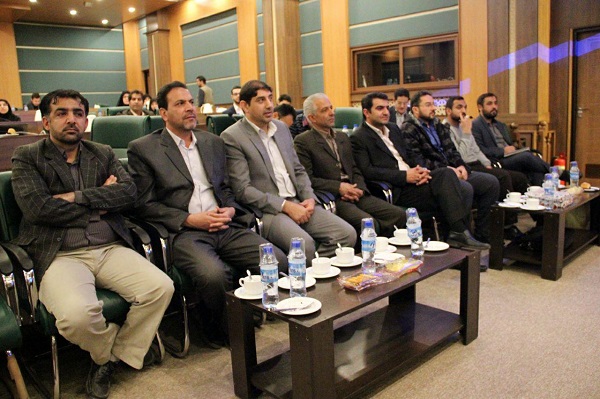 تقدیر از مسئولان اجرایی جشنواره «ترنم بیداری»+ تصاویر تقدیر از مسئولان اجرایی جشنواره «ترنم بیداری»+ تصاویر