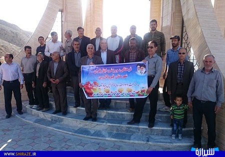 برگزاری پیاده روی خانوادگی بمناسبت گرامیداشت سالروز شهدا در قیروکارزین برگزاری پیاده روی خانوادگی بمناسبت گرامیداشت سالروز شهدا در قیروکارزین