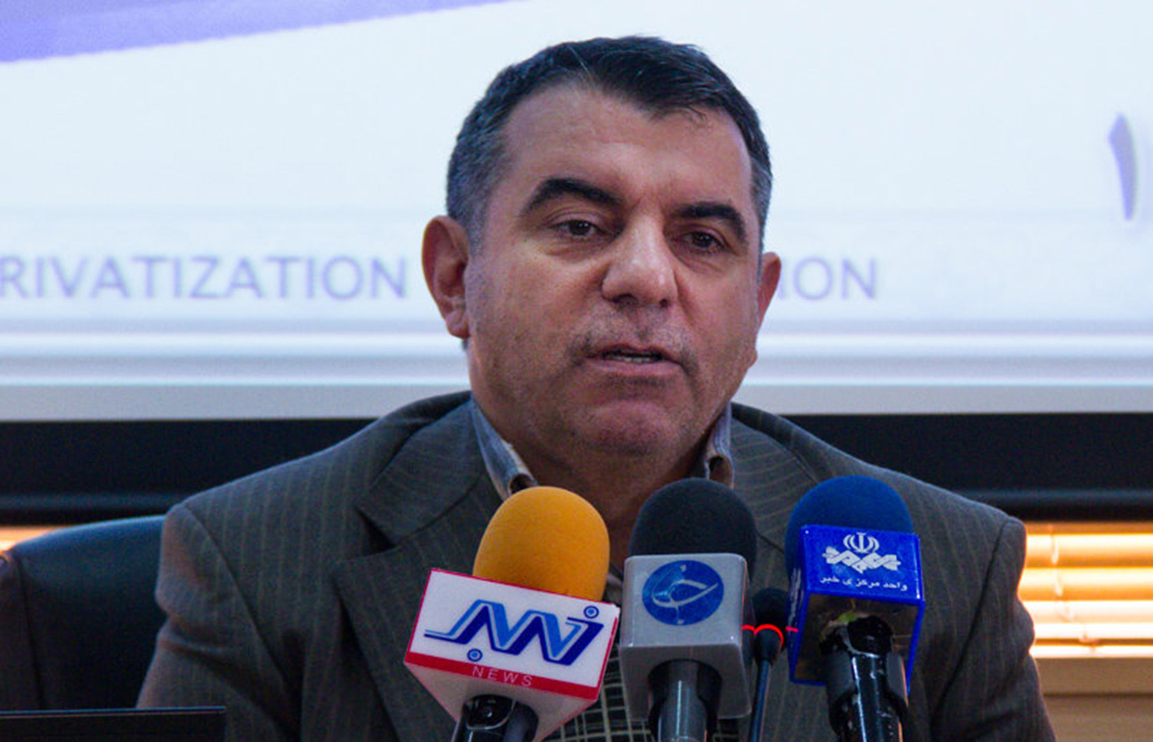 سهامداران عدالت سال آینده ۹۰ هزار تومان سود میگیرند/ سهام عدالت فعلا آزاد نمیشود سهامداران عدالت سال آینده ۹۰ هزار تومان سود میگیرند/ سهام عدالت فعلا آزاد نمیشود