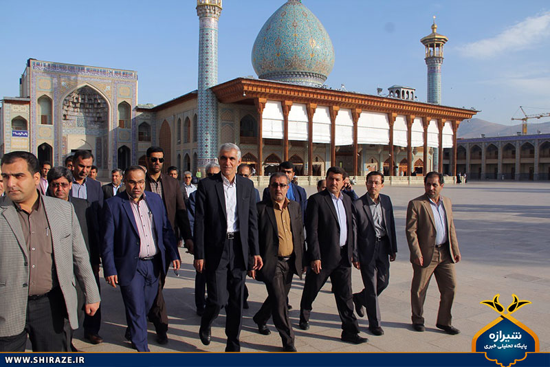 حضور مسئولین استانی در نخستین ساعت رای گیری+ تصاویر حضور مسئولین استانی در نخستین ساعت رای گیری+ تصاویر