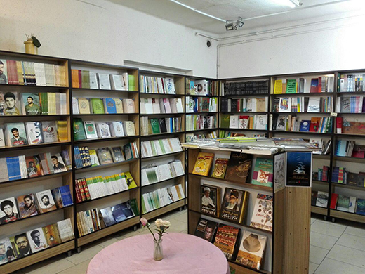 «بچه های کتاب» شیراز فراتر از یک کتابفروشی/برپایی نشست های فرهنگی با حضور نویسندگان کشوری و استانی «بچه های کتاب» شیراز فراتر از یک کتابفروشی/برپایی نشست های فرهنگی با حضور نویسندگان کشوری و استانی