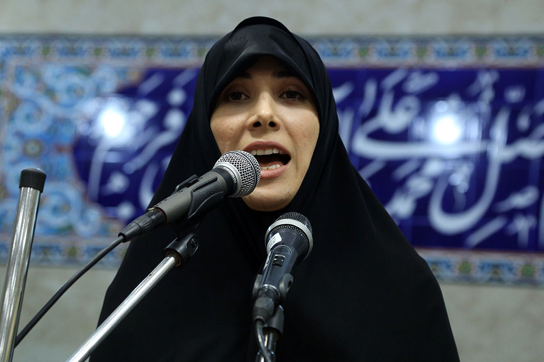رفتار جنجالی دختر صفدر حسینی و ادعای توهین‌آمیز مرعشی