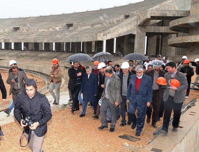 ورزشگاه میانرود شیراز، رویایی که بیست ساله شد