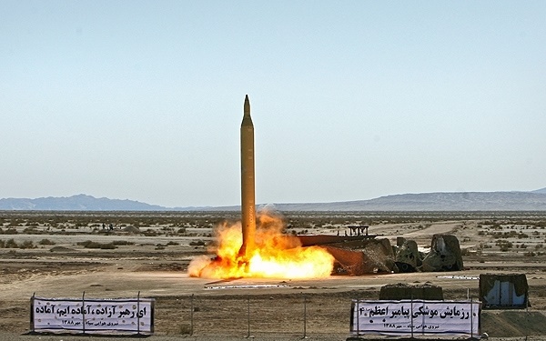 «موشک ایرانی» و «خودروی ایرانی»؛ اما این کجا و آن کجا!/ وقتی ارتباط با دانشگاه برگ برنده صنایع دفاعی میشود «موشک ایرانی» و «خودروی ایرانی»؛ اما این کجا و آن کجا!/ وقتی ارتباط با دانشگاه برگ برنده صنایع دفاعی میشود