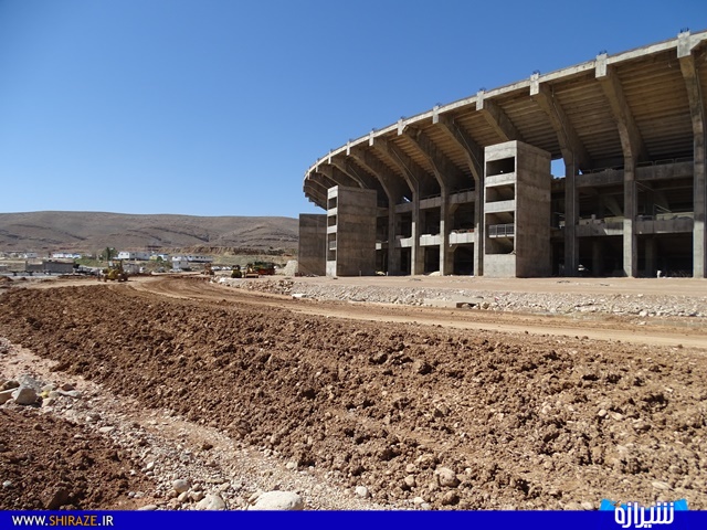 بازدید استاندار فارس از ورزشگاه بزرگ میانرود+تصاویر بازدید استاندار فارس از ورزشگاه بزرگ میانرود+تصاویر