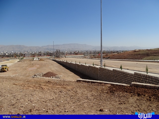 بازدید استاندار فارس از ورزشگاه بزرگ میانرود+تصاویر بازدید استاندار فارس از ورزشگاه بزرگ میانرود+تصاویر