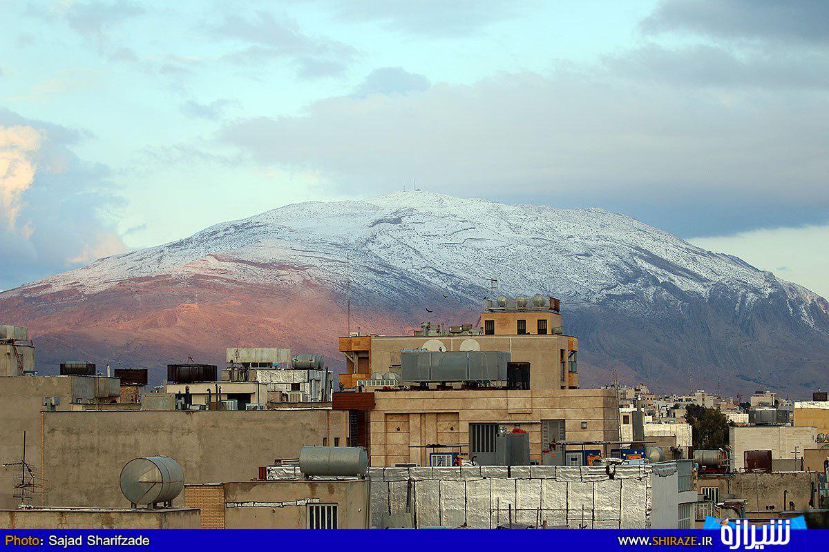 بارش برف و باران آسمان شمال فارس را فرا گرفت/ تعطیلی مدارس در اقلید و خرم بید بارش برف و باران آسمان شمال فارس را فرا گرفت/ تعطیلی مدارس در اقلید و خرم بید