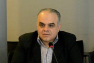 مشکلات حوزه اقتصاد به دلیل تفسیرهای نادرست از قانون است/ کشور دچار عارضه خروج از سلامت‌محوری و درمان‌محور شده است