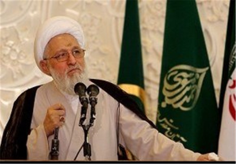 مردم ایران باید با هوشیاری فتنهها و توطئههای جدید آمریکا را خنثی کنند مردم ایران باید با هوشیاری فتنهها و توطئههای جدید آمریکا را خنثی کنند