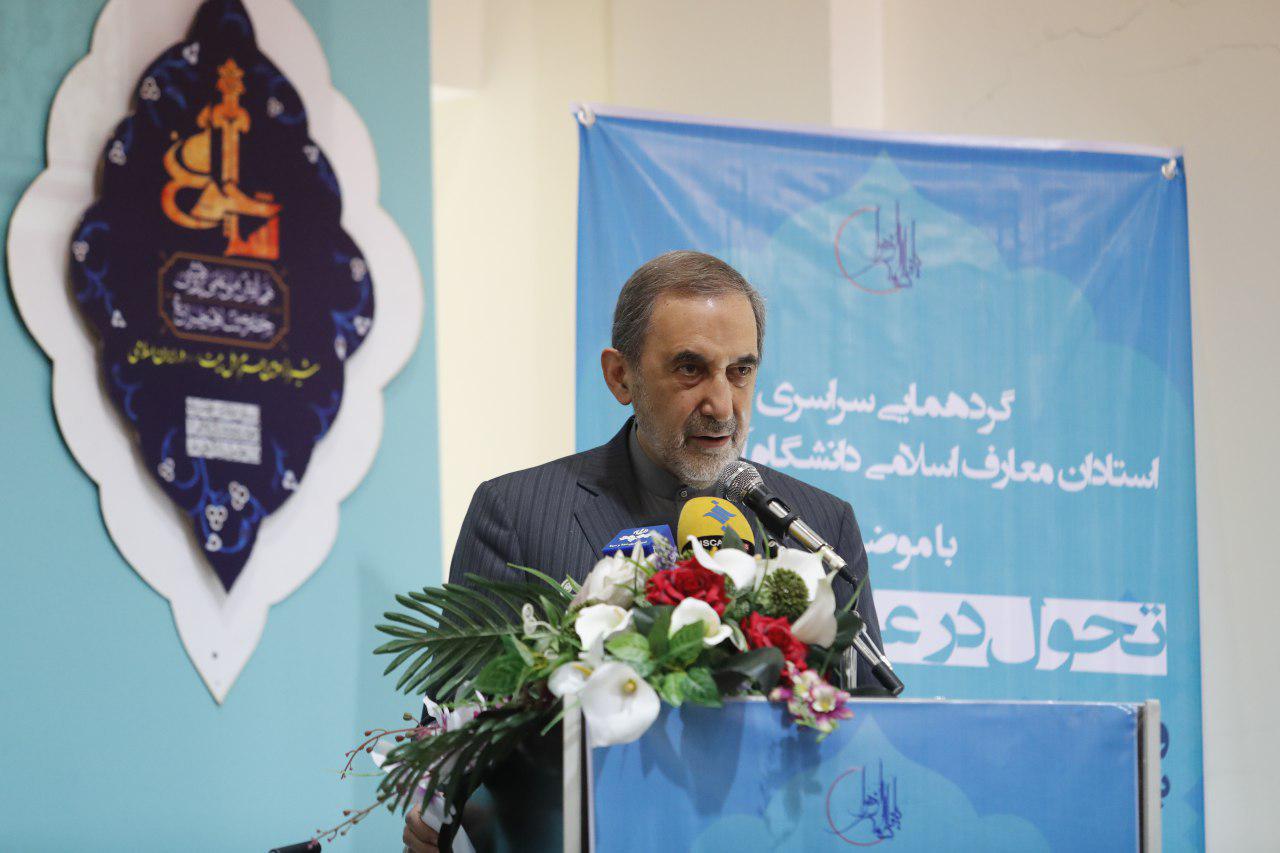 ایران اسلامی مدل اقتصادی خاص خود را می طلبد/ غربی ها درباره اومانیسم تعصبی دارند که متعصبین قرون وسطی نسبت به مسیحیت ندارند