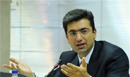 برخی مدیران فقط پیغام‌رسان هستند!/ در کشور یک دولت رسمی بی پول و چند دولت غیررسمی با پول زیاد وجود دارد!