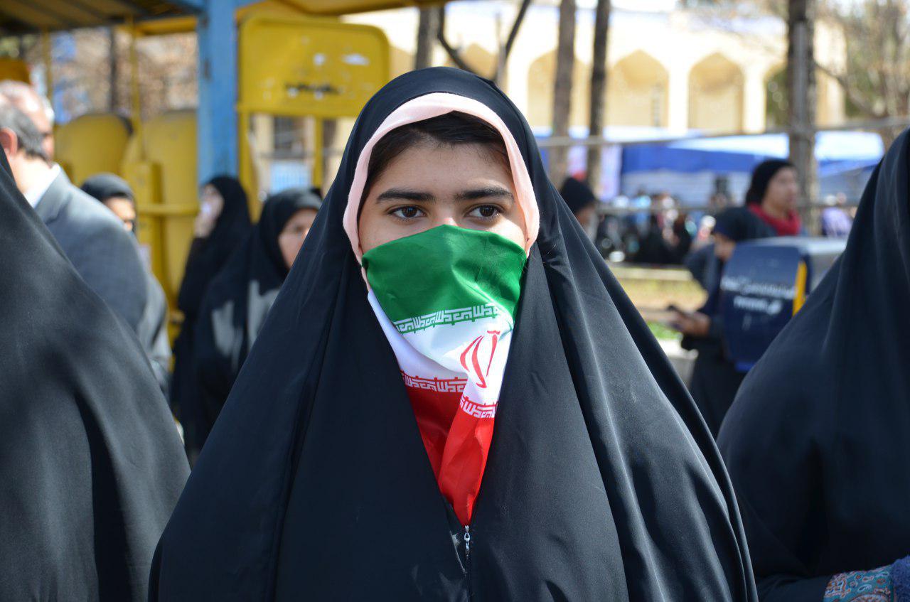 شرحی بر چهلمین حضور در جشن پیروزی انقلاب اسلامی/ مدیریت جهادی راه حل عبور از مشکلات شرحی بر چهلمین حضور در جشن پیروزی انقلاب اسلامی/ مدیریت جهادی راه حل عبور از مشکلات