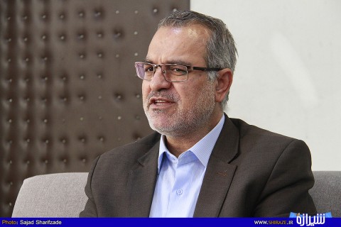 آبداران: فقط دو ماه از سال را حقوق گرفته‌ایم!/ مدیرعامل آبفار فارس: تا پایان اسفند میزان معوقات صفر و یا حداکثر دوماه خواهد شد